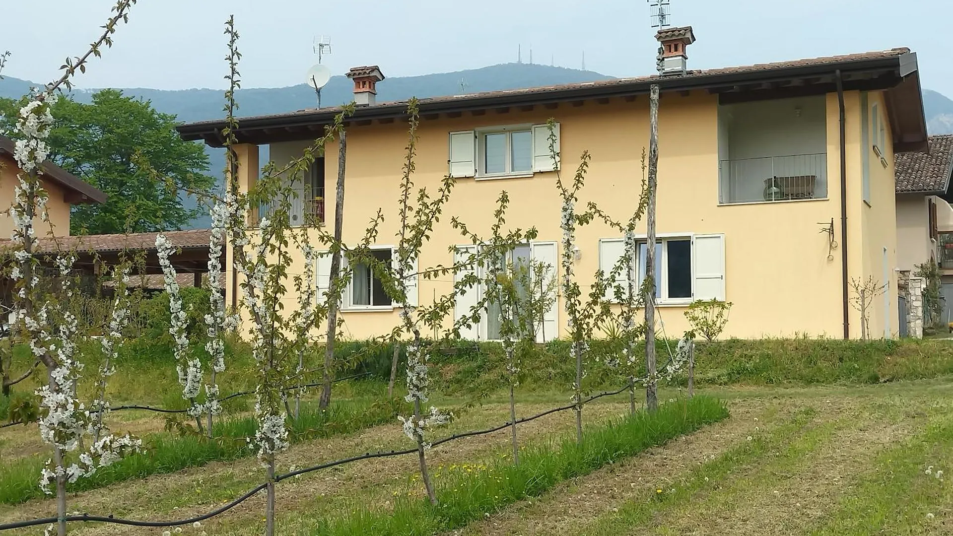 Apartment Ferienwohnung Cascina Legnago Bilocale A 6 Chilometri Da Salo' Villanuova sul clisi
