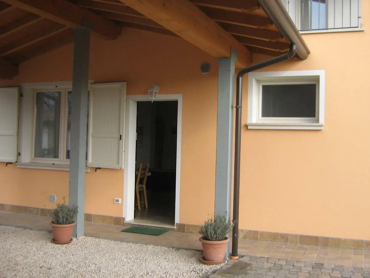 Cascina Legnago Bilocale A 6 Chilometri Da Salo' Apartment Villanuova sul clisi Italy